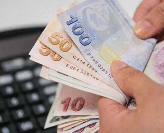 Memur ve Emekli Maaşlarına Şimdiden Yüzde 10 Zam Sinyali!