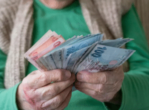 Emekli Promosyonlarında Büyük Rekabet! Bankalar Arasında Adeta Açık Artırma Başladı